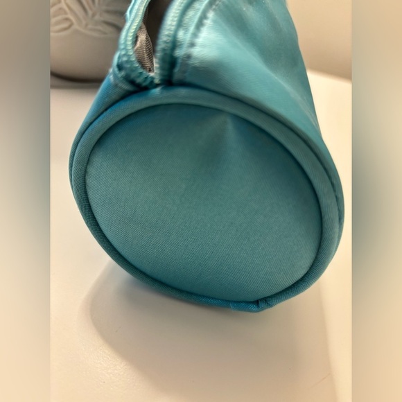 Chi Air Teal Shiny Blue Flat Iron Travel Zip Case - Picture 5 of 6